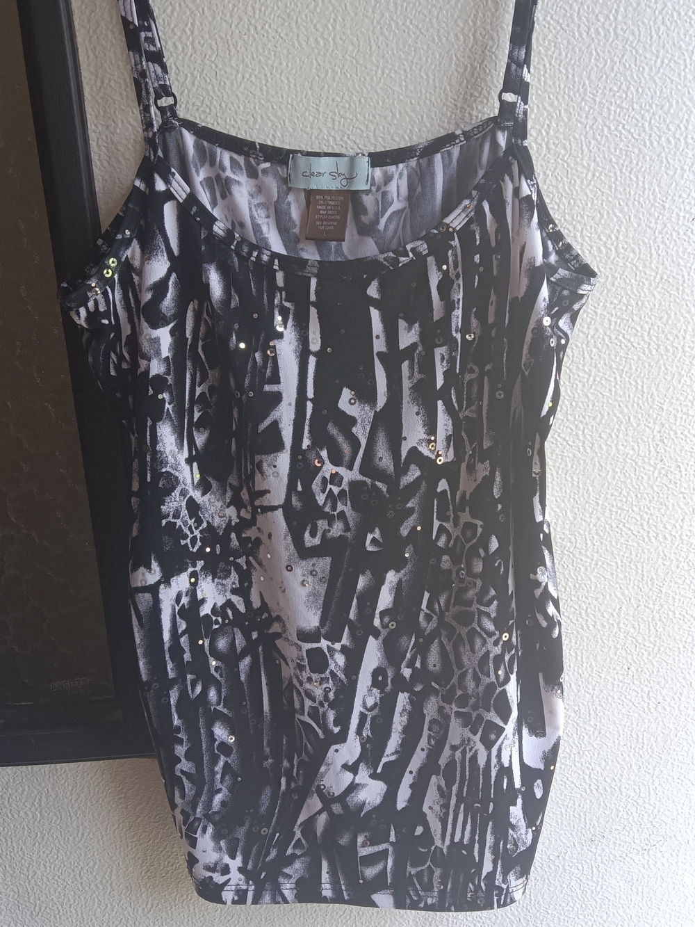 Clear Sky Black & White Abstract Graphic Print Camisole Tank Top Large